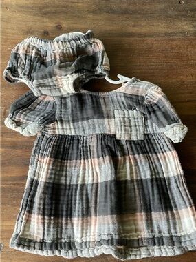 Tucker + Tate Pink, Gray & Cream Plaid Muslin Dress with Matching Hat